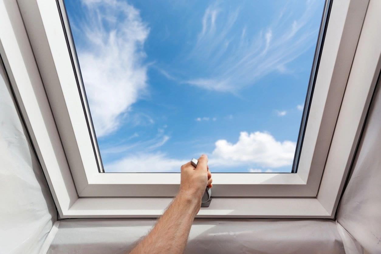 A view of the sky from a window